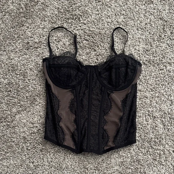 UO Out from Under Modern Love Corset black grey lace with boning - Picture 9 of 14